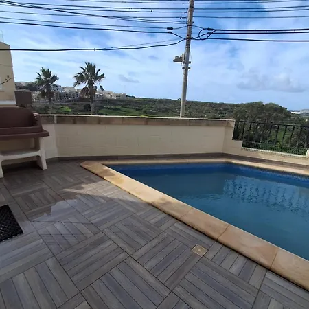 Sunsets Farmhouse, Gozo 度假居 纳杜尔