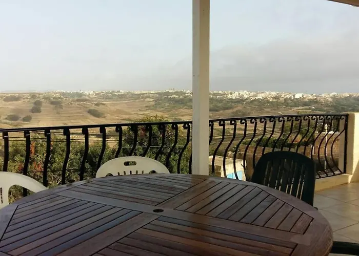 Sunsets Farmhouse, Gozo Надур