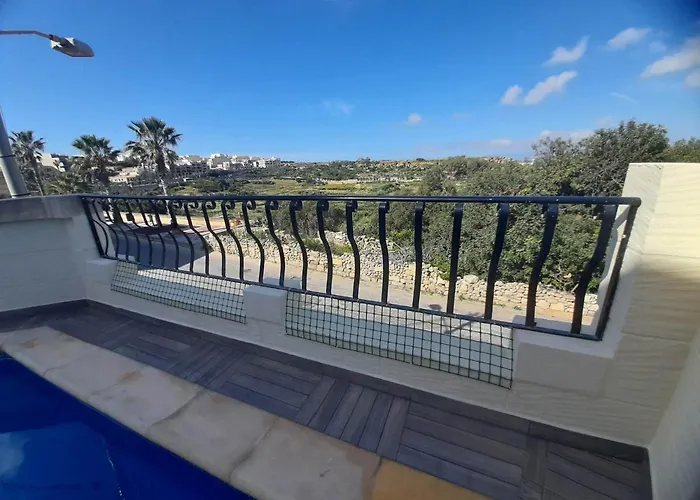 Sunsets Farmhouse, Gozo Надур