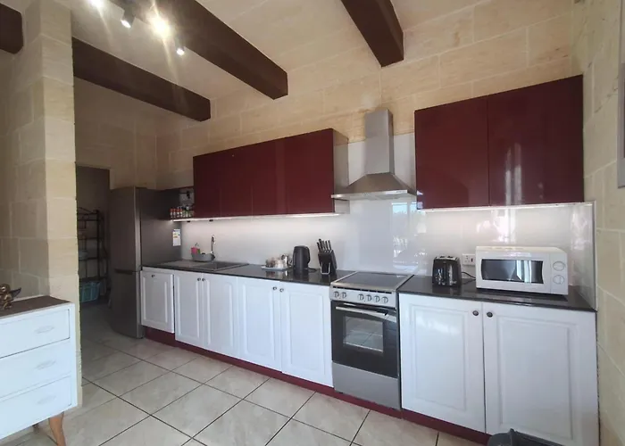 Дом отдыха Sunsets Farmhouse, Gozo Надур